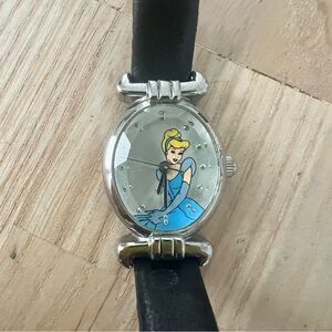 SII Seiko Disney Cinderella ladies oval classic
watch NEW BATTERY